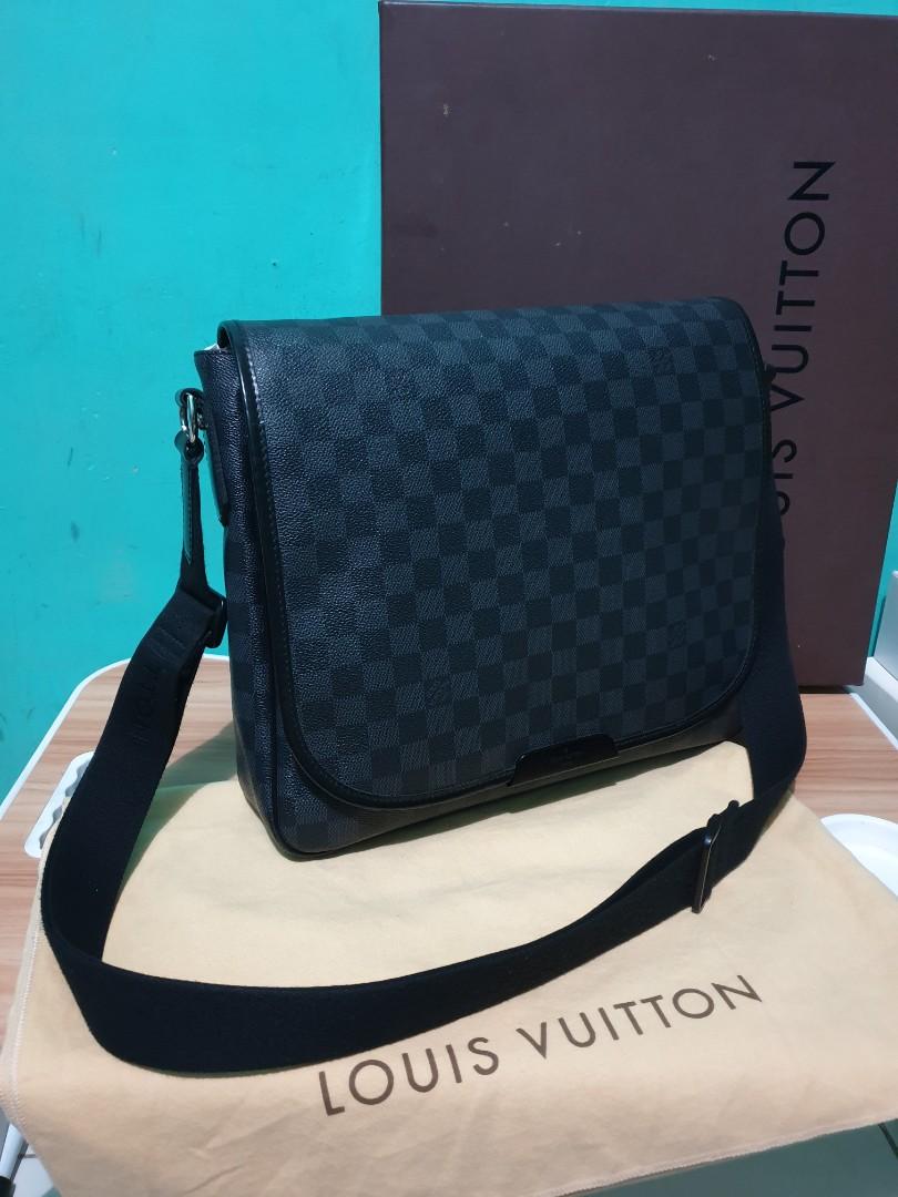 Jual authentic tas selempang pria messenger louis vuitton mulus lv