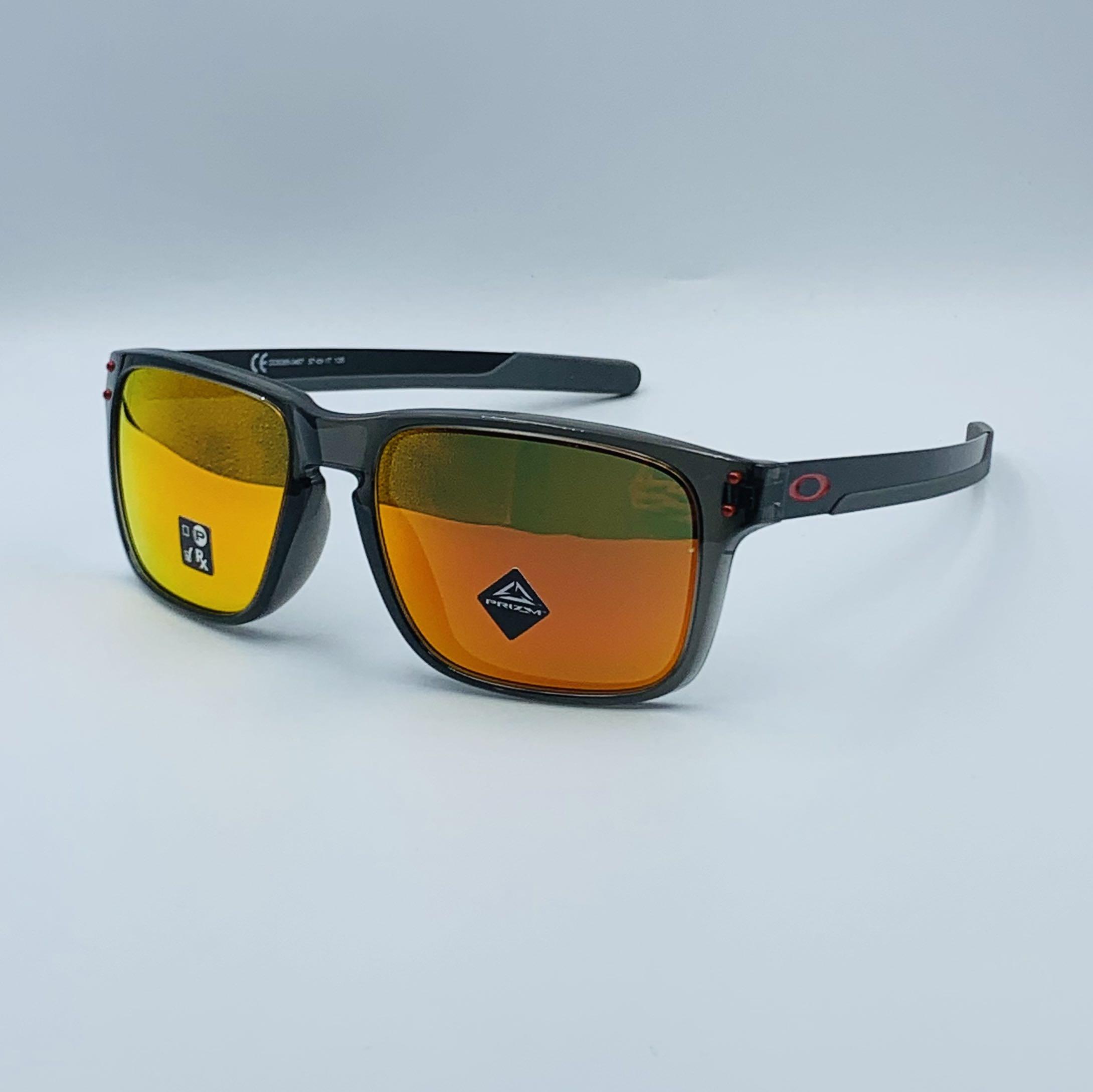Oakley Holbrook Mix A Grey Smoke Prizm Ruby