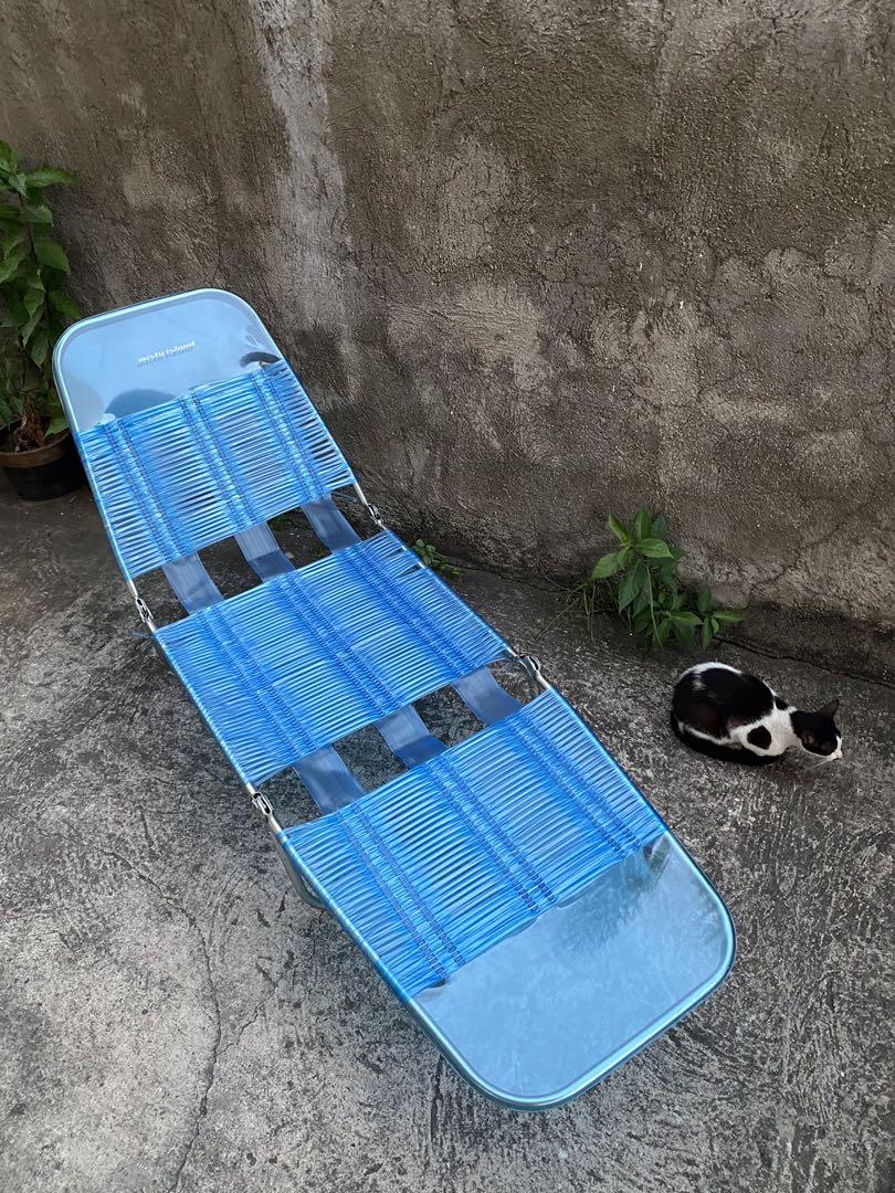 Outdoor Folding Bed with Steel Frame and Plastic (Category: Outdoor Furniture) located in Paranaque City. Submitted by jayyator (Listing ID 1073319523, Image 1). Description: Pickup or delivered via GRAB/LALAMOVE from Parañaque City Note: this is hand picked thrifted all items are sold (AS IS) meaning some items will show minimal flaws pls manage your expectations minor/major flaws are shown in the photos posted.