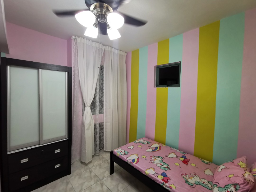 (Category: ) located in . Submitted by 11extragravy11 (Listing ID 1073329975, Image 1). Description: .