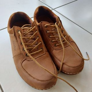 (Kategori: ) berada di . Dikirim oleh GoToStore (ID iklan 1073166610, Gambar 1). Deskripsi: .