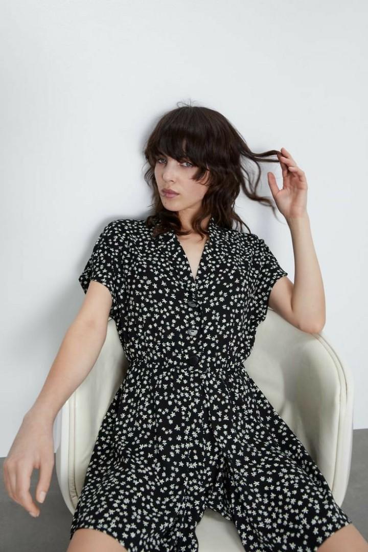 Zara jumpsuit daisy Fesyen Wanita Pakaian Wanita Jumpsuits di Carousell