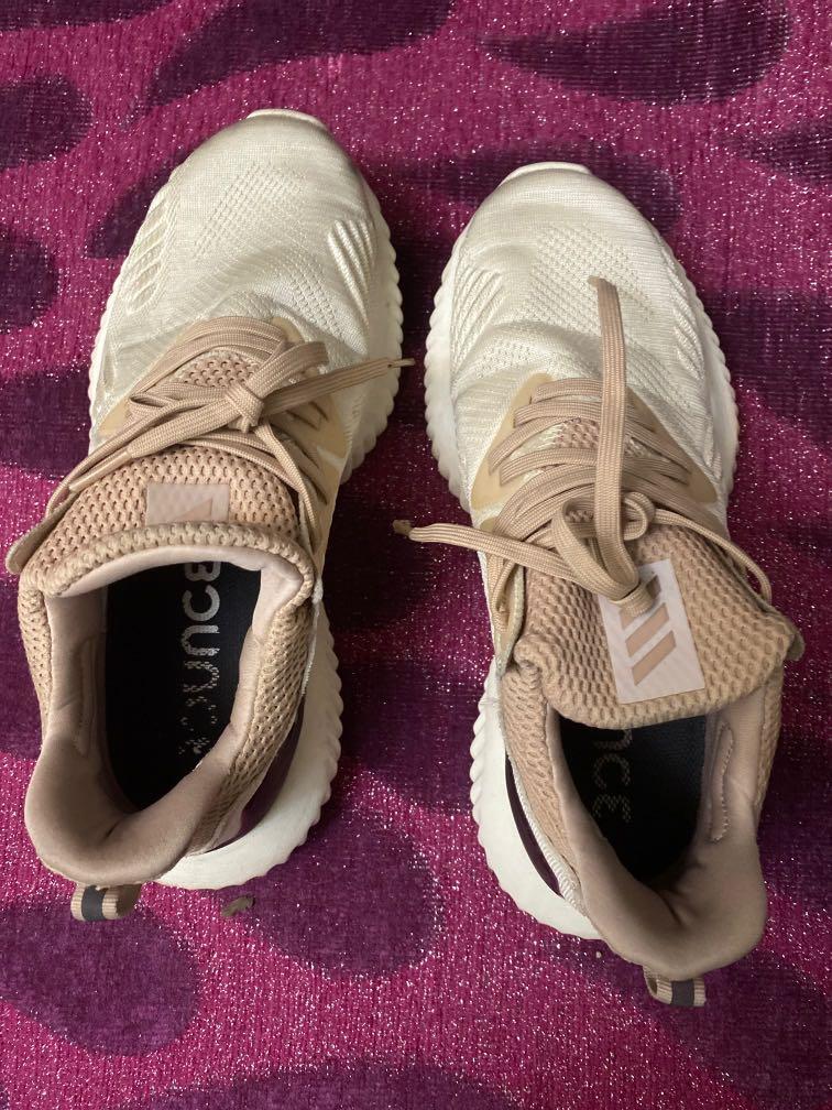 Yeezy bounce deals