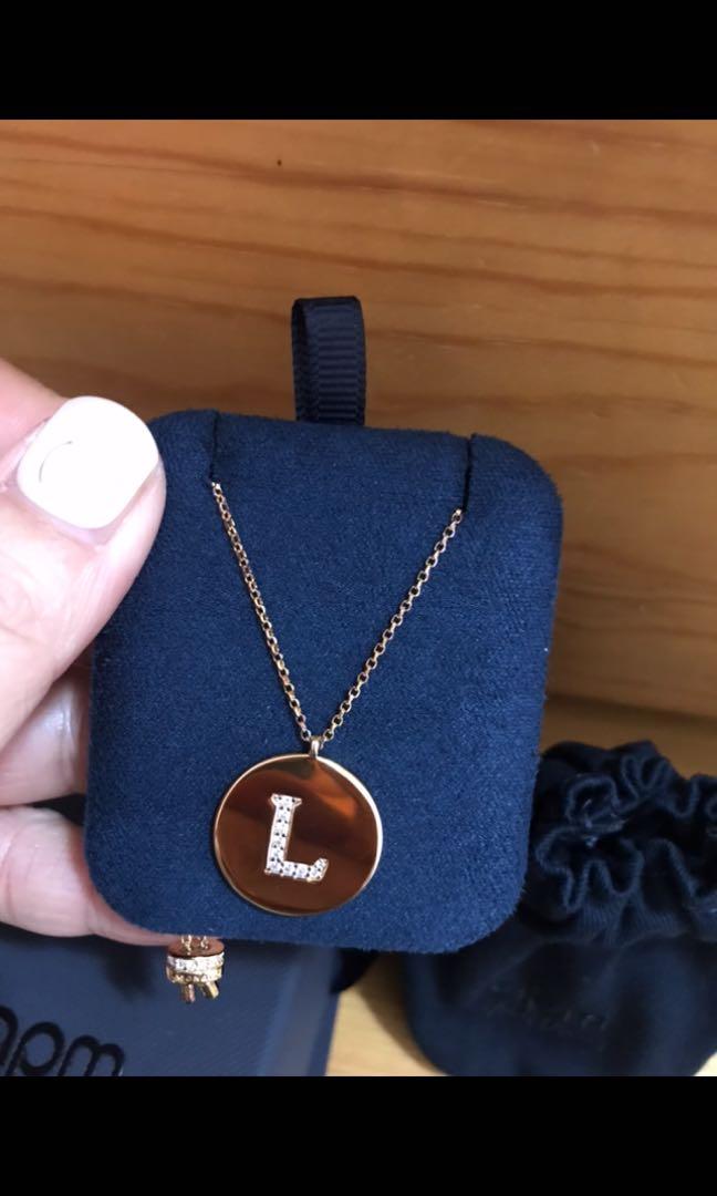 Apm monaco outlet alphabet necklace