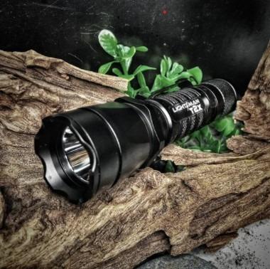 CGI Tactical - T2X Weapon Flashlight (2000lu) (Police Surplus), Sports ...
