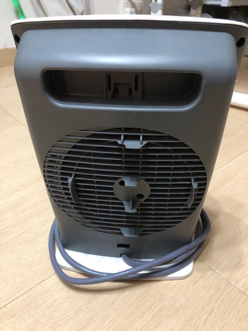 delonghi 暖風機Verticale Style HVF3051T 取暖器暖機, 家庭電器, 冷氣機及暖風機- Carousell