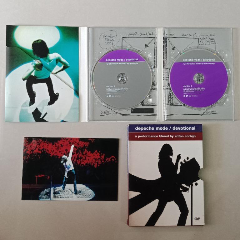 Completo Poner la mesa expedido Depeche Mode devotional 2 DVD set, Hobbies & Toys, Music & Media, CDs &  DVDs on Carousell