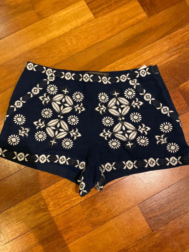Zara embroidered shorts outlet