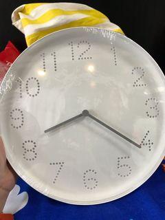 Ikea Clock with 1 pc battery included