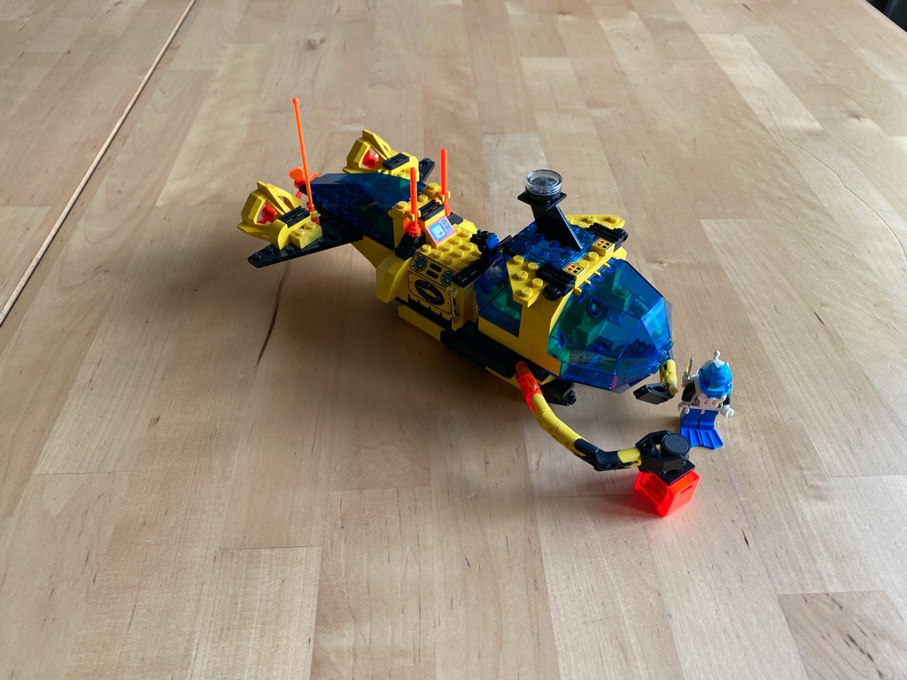Lego crystal shop explorer sub