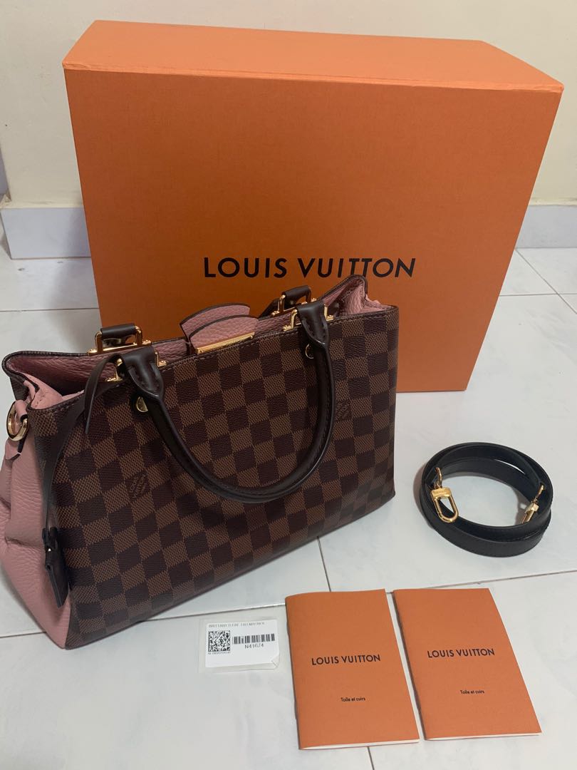 WHAT'S IN MY BAG PANDEMIC EDITION  LOUIS VUITTON BRITTANY DAMIER