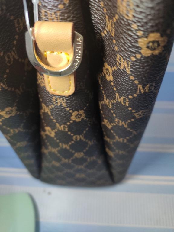 Magnolia online sling bags