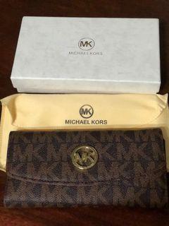 MK 老花長夾