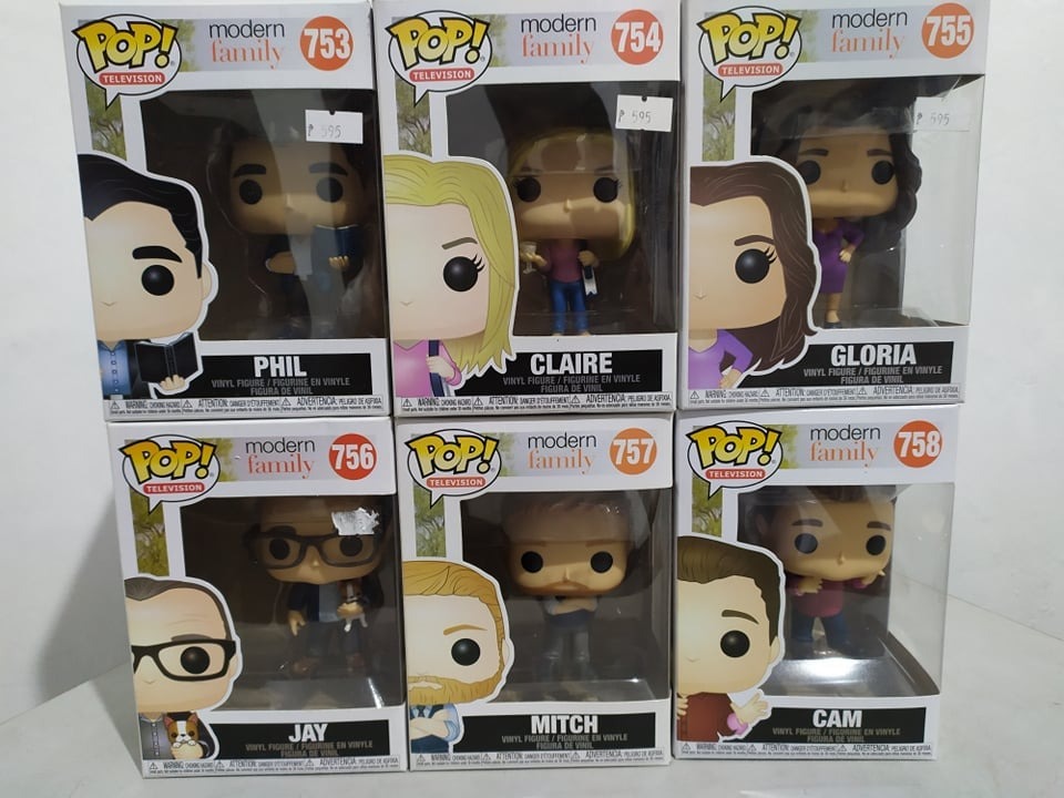 Modern family funko pop hotsell
