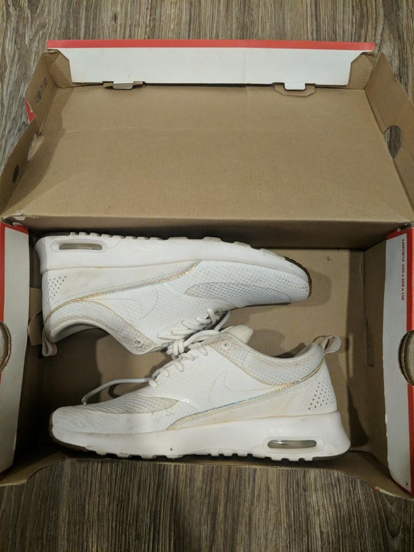harga nike air max thea
