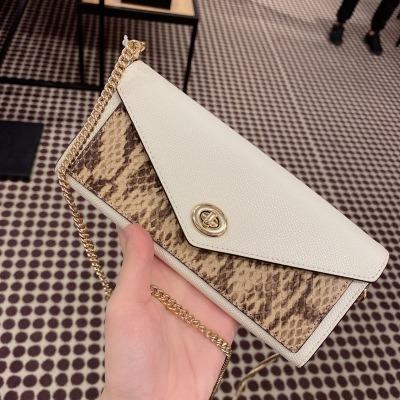 PREORDER COACH Slim Envelope Wallet With Chain C1911
