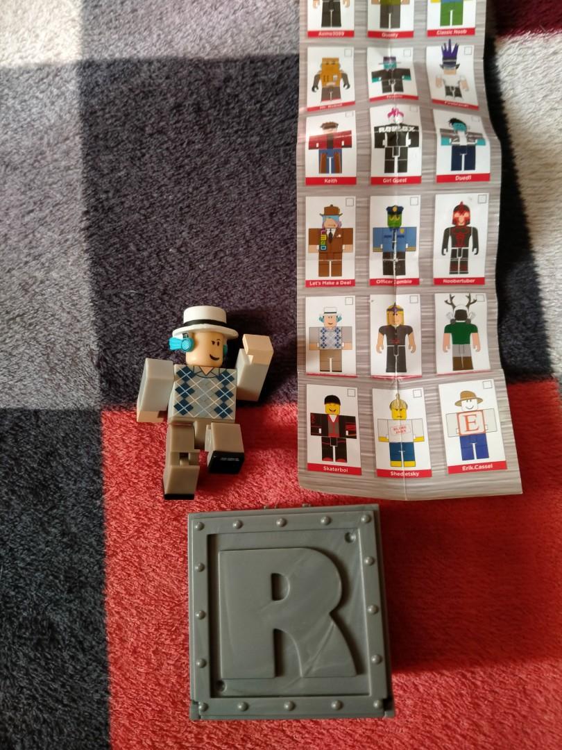 Roblox Figure Aesthetical Hobbies Toys Toys Games On Carousell - aesthetical roblox item