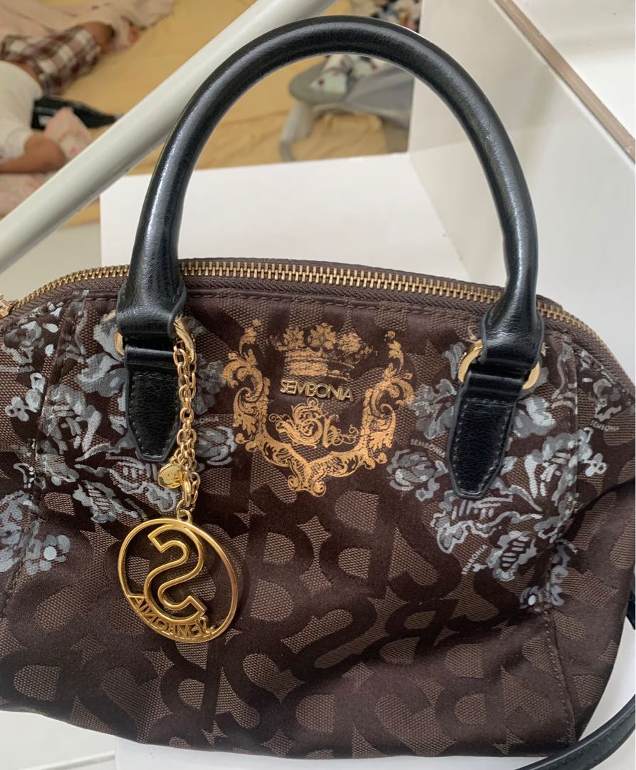 sembonia sling bag