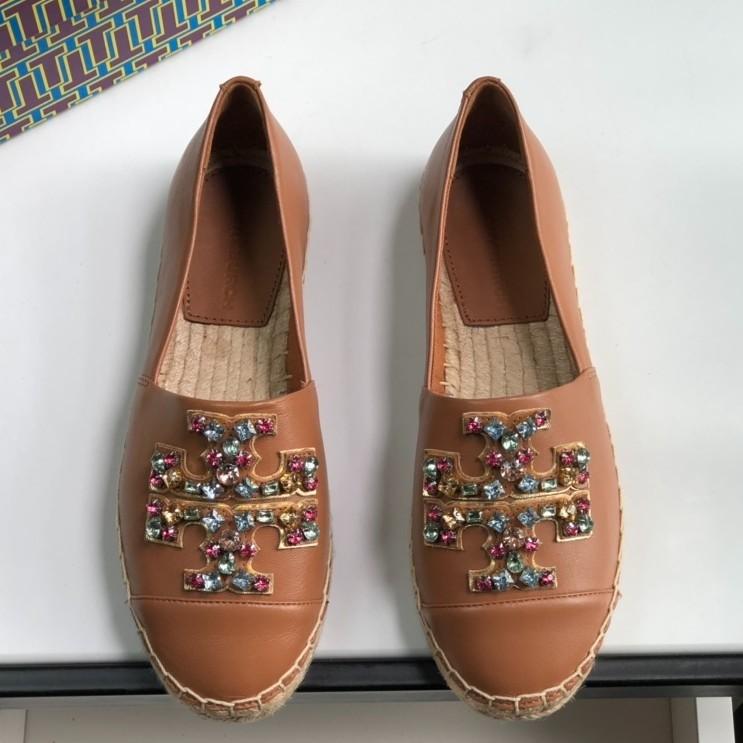 Tory burch Espadrilles Casual Flat Shoes with diamonds rhinestones ‼️,  Women's Fashion, Footwear, Flats on Carousell