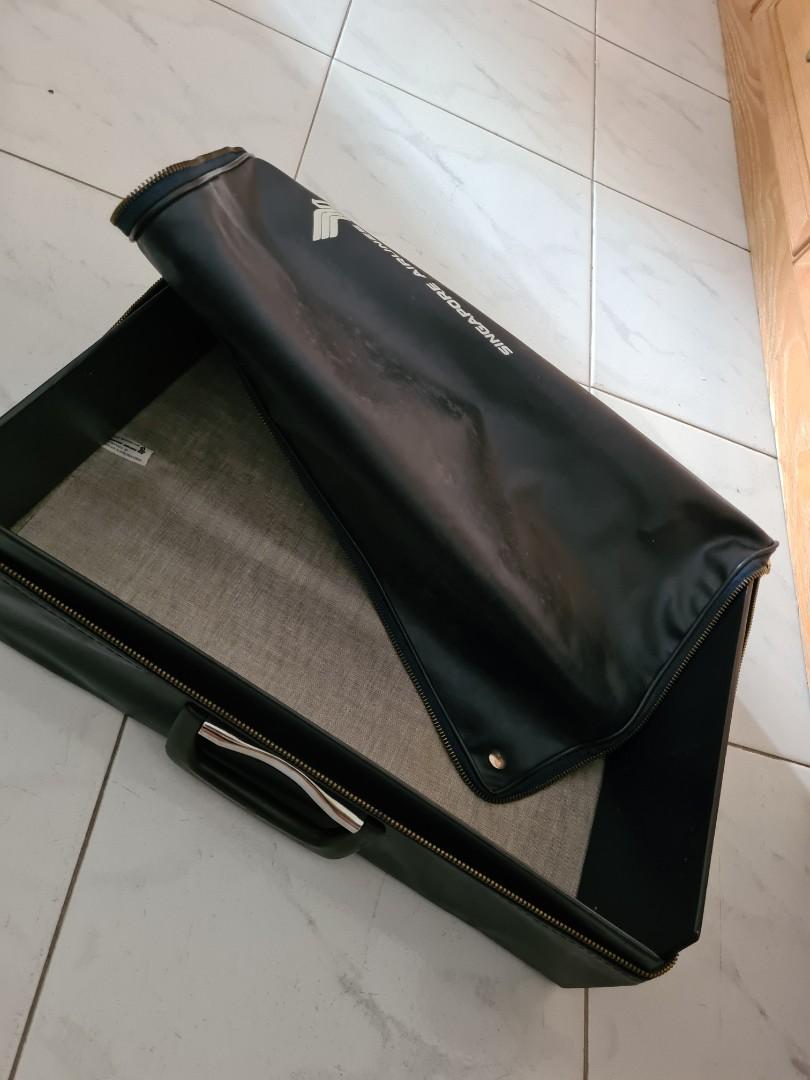 Vintage SIA foldable carry on bag, Hobbies & Toys, Memorabilia & Collectibles, Vintage