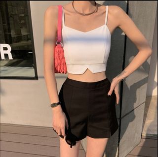 (Category: ) located in . Submitted by swei_wardrobe (Listing ID 1072487703, Image 1). Description: .