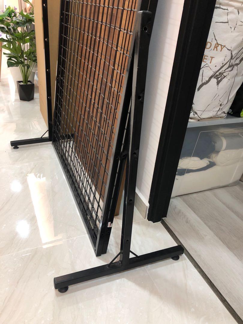 Wire mesh rack stand, Furniture & Home Living, Home Improvement