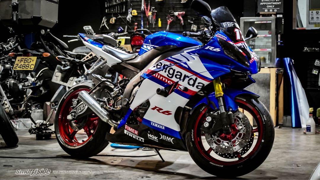 Custom Paint Yamaha R6