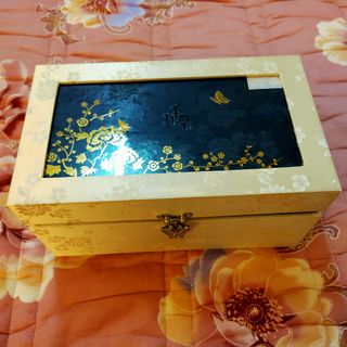由 bf0530nana (刊登 ID 1073594460，圖片 1) 提交，位於 的 (類別：)，說明：。