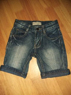 (Category: ) located in . Submitted by aryanshops (Listing ID 1073762289, Image 1). Description: .