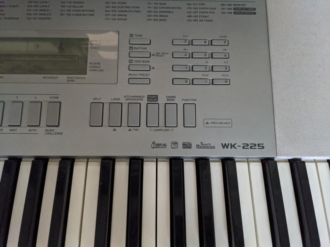 Casio Keyboard WK 225, Hobbies & Toys, Music & Media, Musical