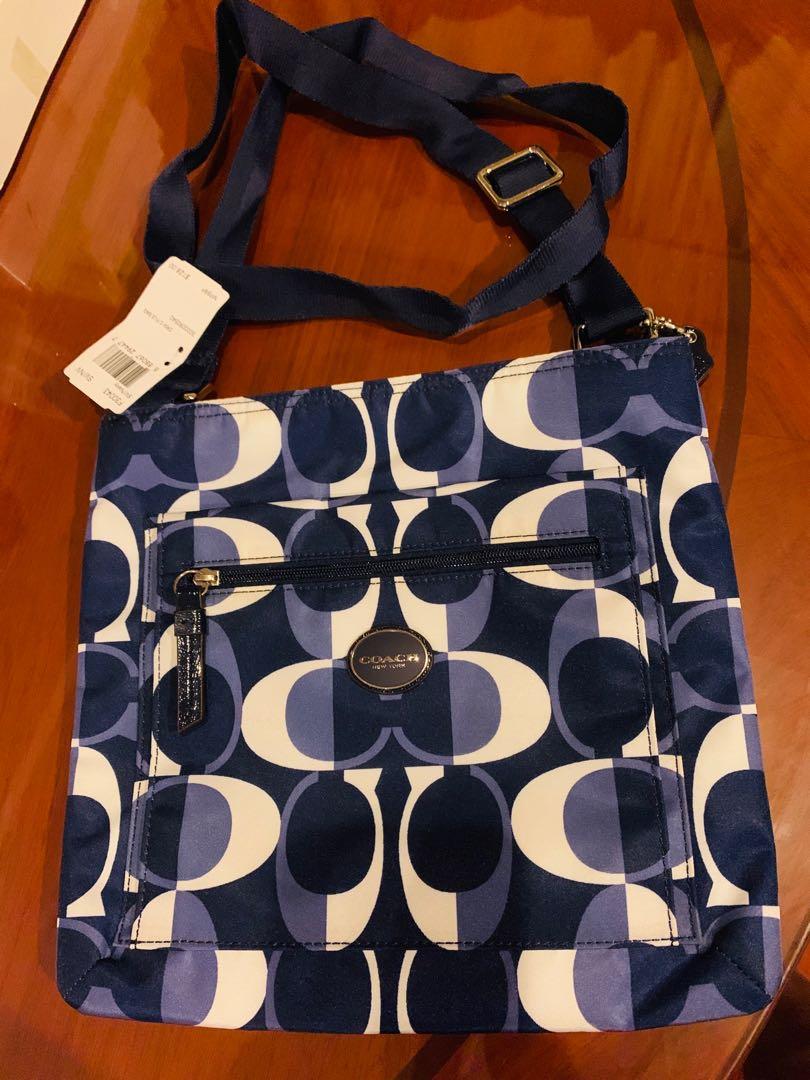 Coach Getaway Signature nylon file bag navy Sling bag