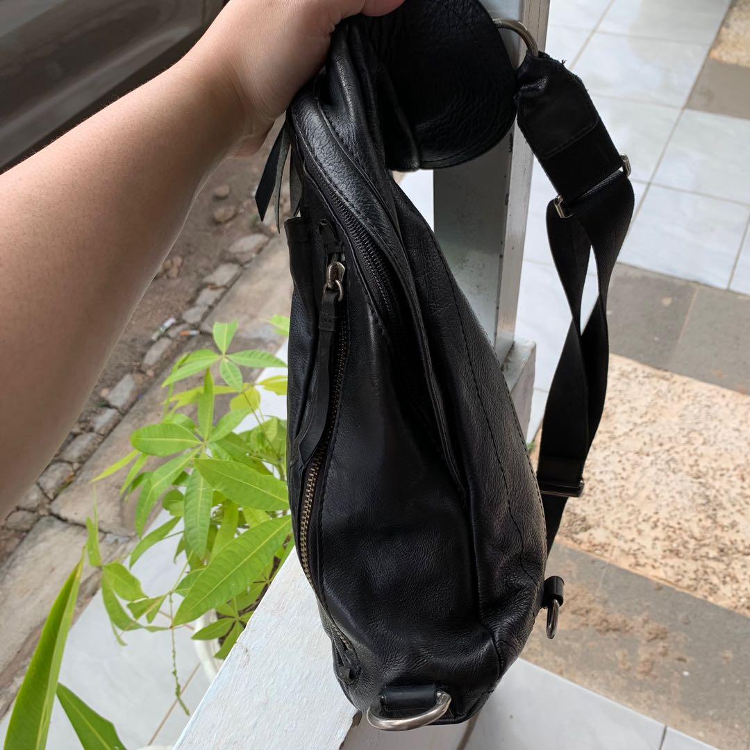 coach waist bag, Fesyen Pria, Tas & Dompet , Tas Selempang di Carousell