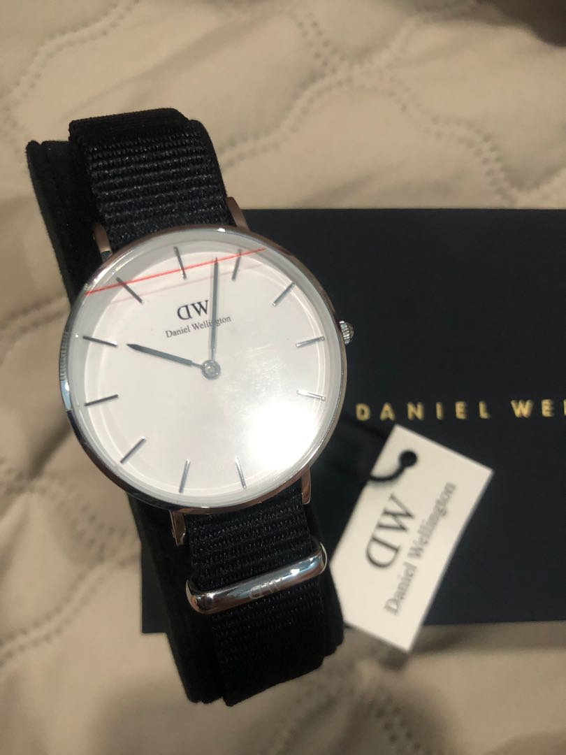 DW PETITE CORNWALL SILVER TONE 32mm Women s Fashion Watches