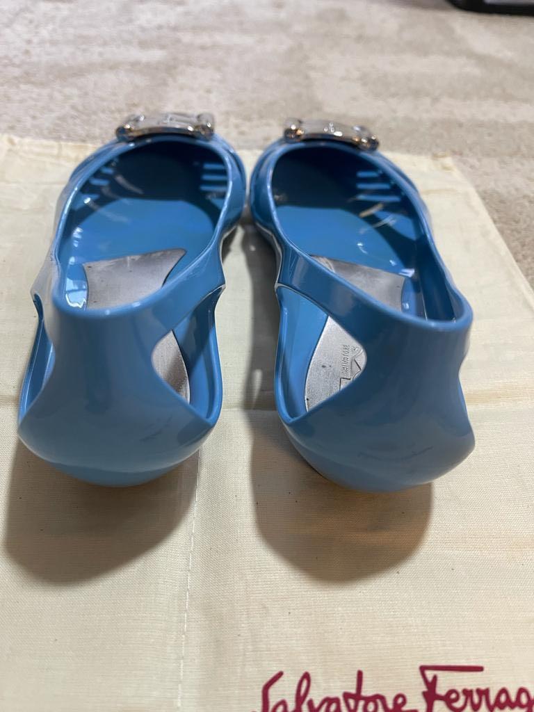 jelly shoes blue