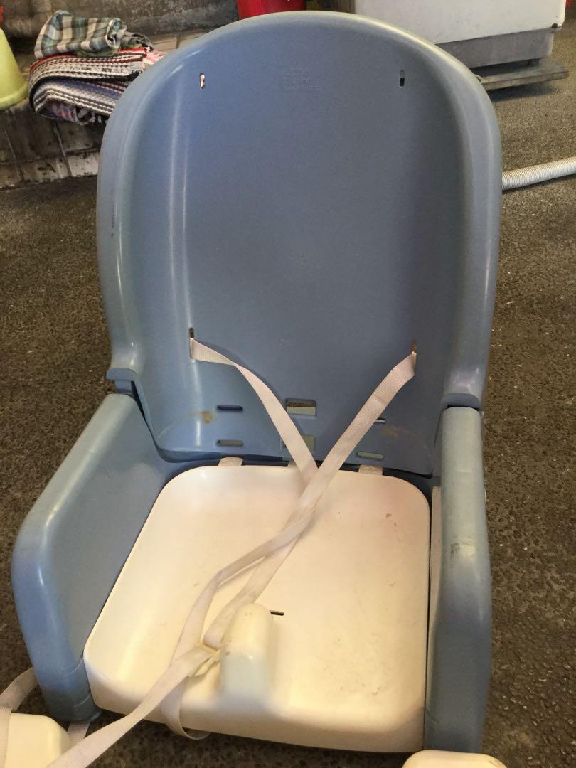First Year Baby Chair (Category: Baby High Chairs) located in Quezon City. Submitted by lftanco (Listing ID 1073663339, Image 1). Description: First Year baby chair for feeding infants up to 2 years. Detachable table. High quality plastic. .