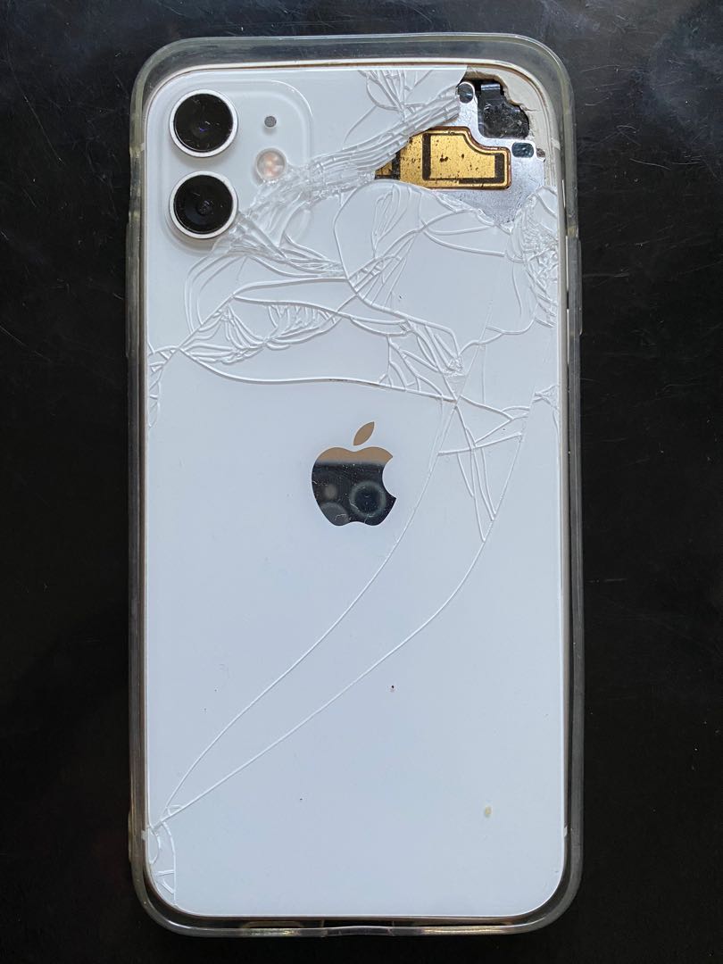 Iphone 11 Broken Glass Front And Back Mobile Phones Gadgets Mobile Phones Iphone Iphone 11 Series On Carousell