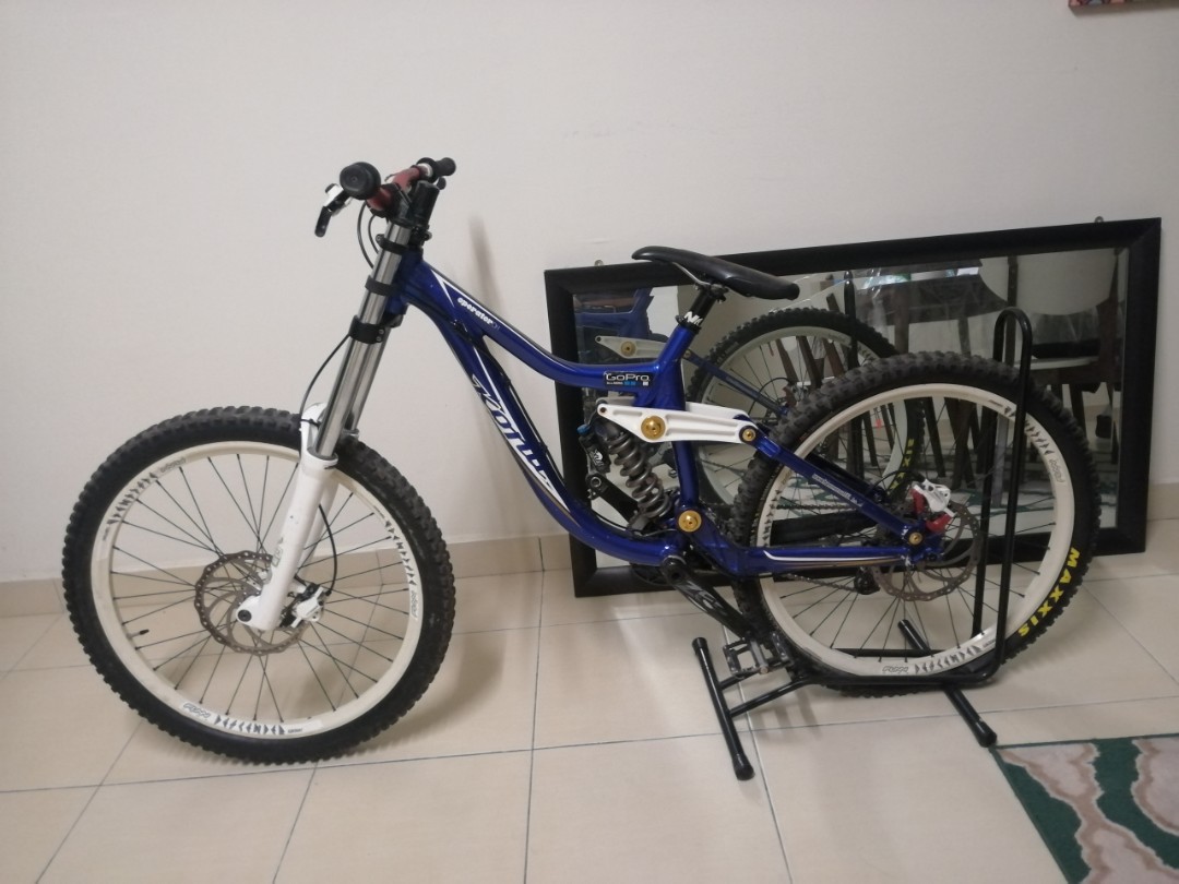 Kona operator dh 2011 cheap