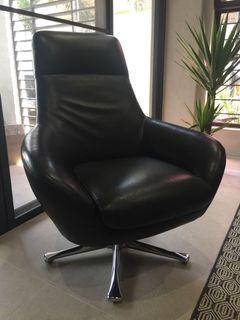 Kuka Brand Genuine Leather Swivel Accent Lounge  Chair