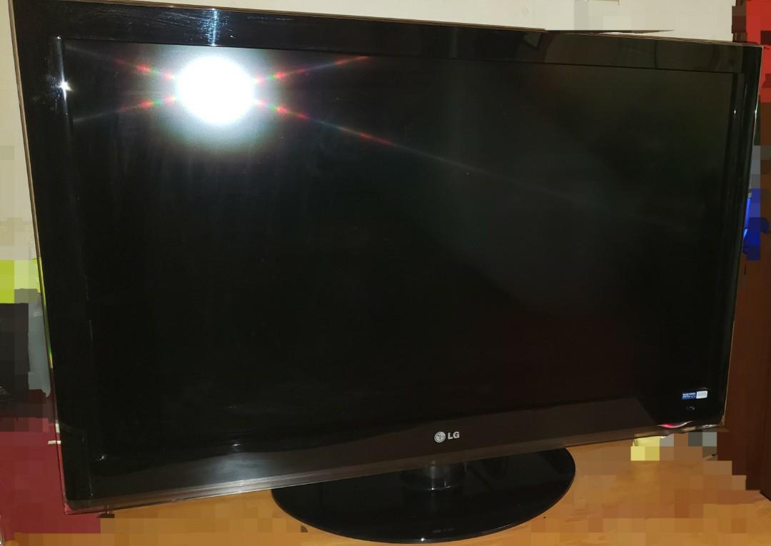 LG電視42吋內置IDTV 接收高清電視連遙控100%work及仍使用中, 家庭電器, 電視& 其他娛樂, 電視- Carousell