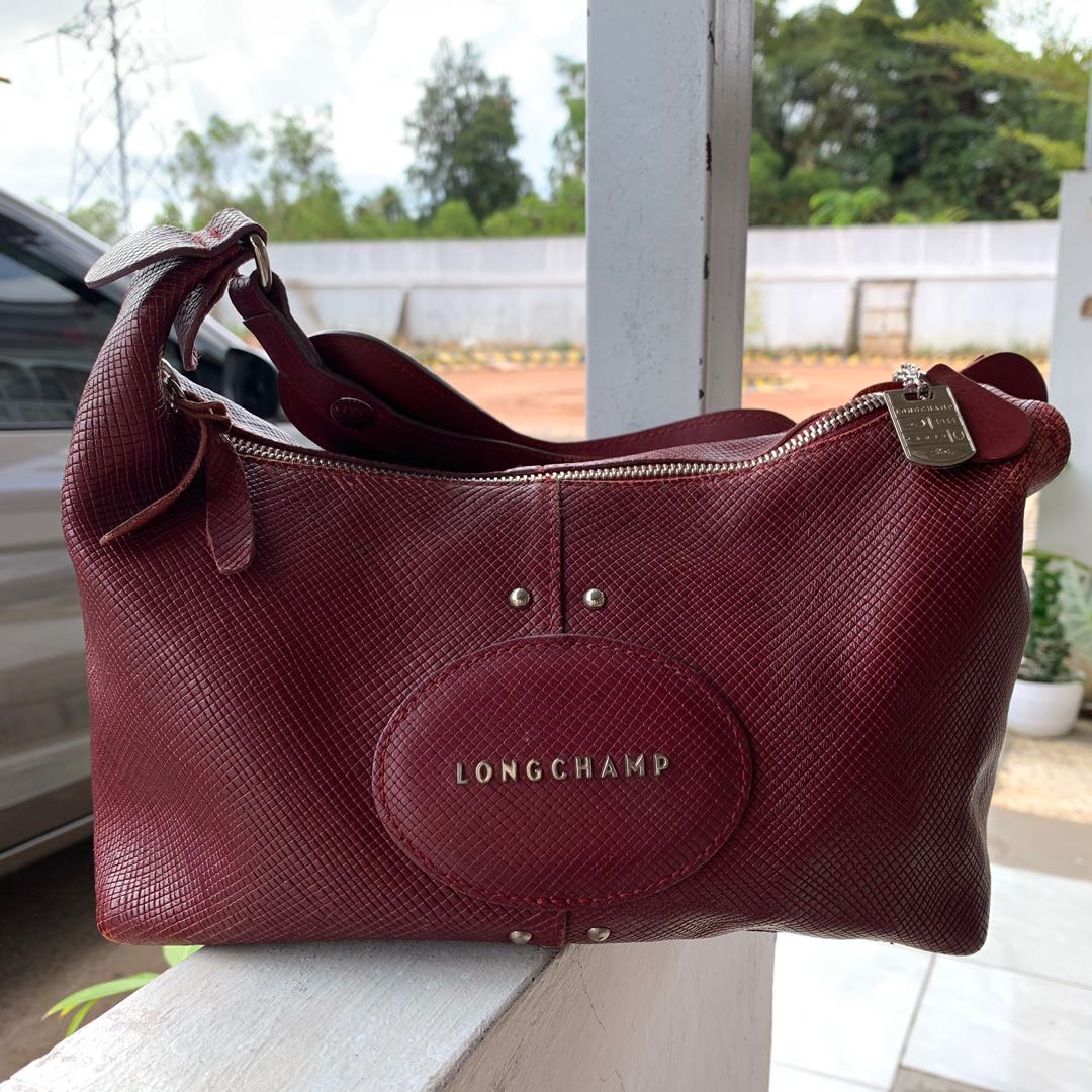 Longchamp Quadri Leather Hobo Bag, Barang Mewah, Tas & Dompet di Carousell