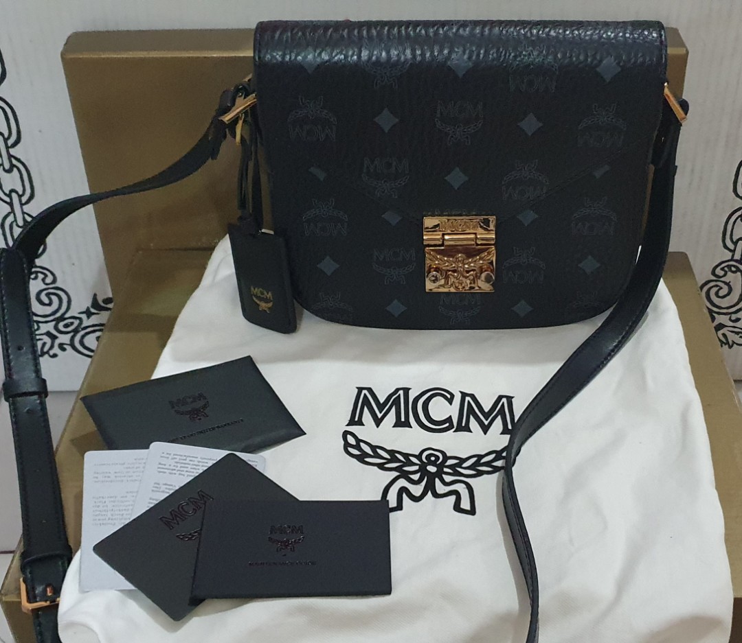 tas sling-bag MCM Black Sling Bag