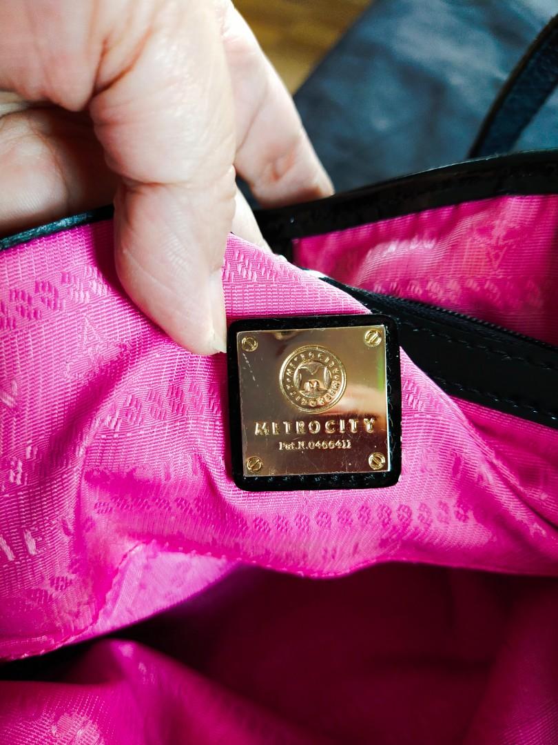 Metrocity Tote Bag, Women's Fashion, Bags & Wallets, Tote Bags on