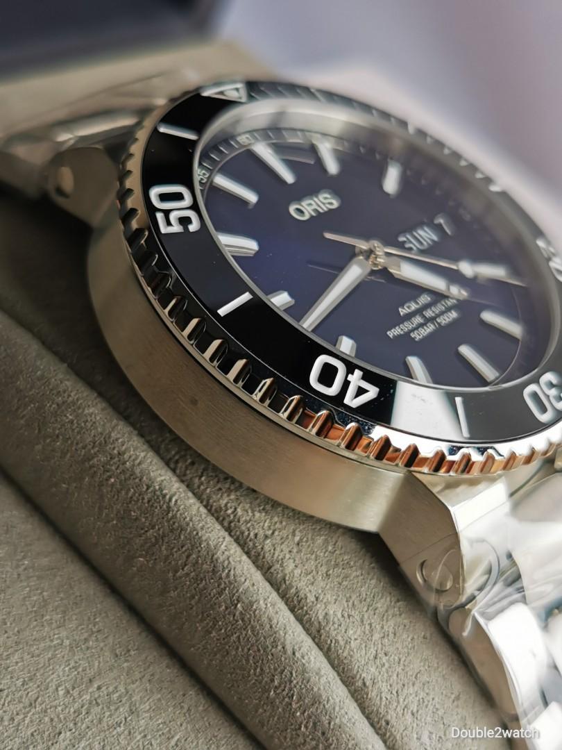 Oris aquis big day date 45.5 mm top