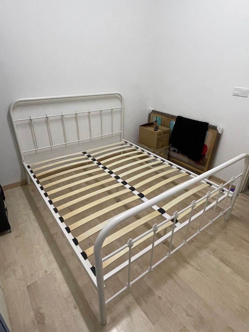 Ssf outlet bed frame