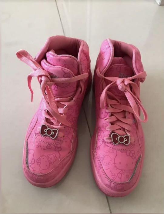 Reebok hello clearance kitty shoes price