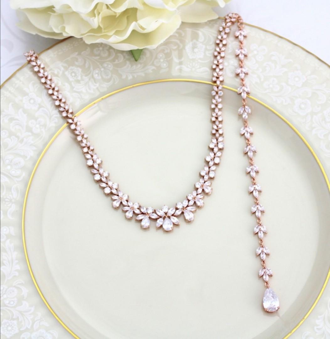 Gold sales backdrop necklace