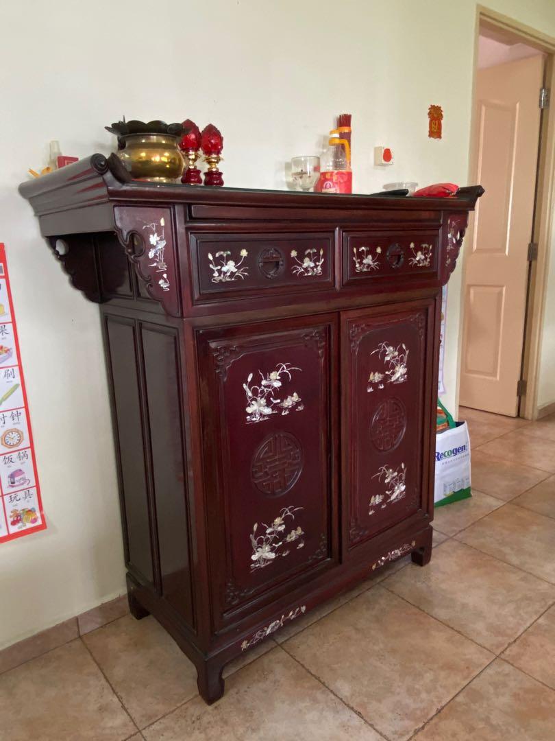 Rosewood shop altar table