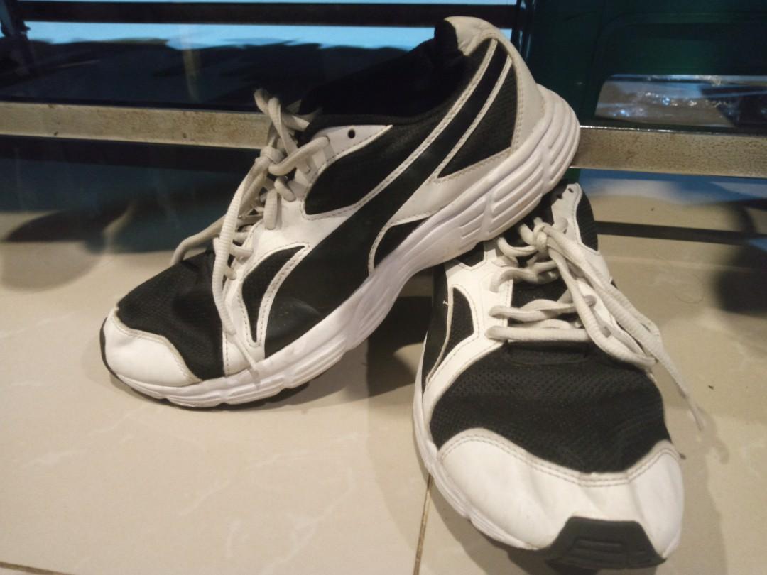 Puma axis v4 sales