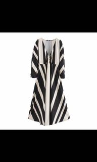 (Category: ) located in . Submitted by shopwithloveee (Listing ID 1073576682, Image 1). Description: .