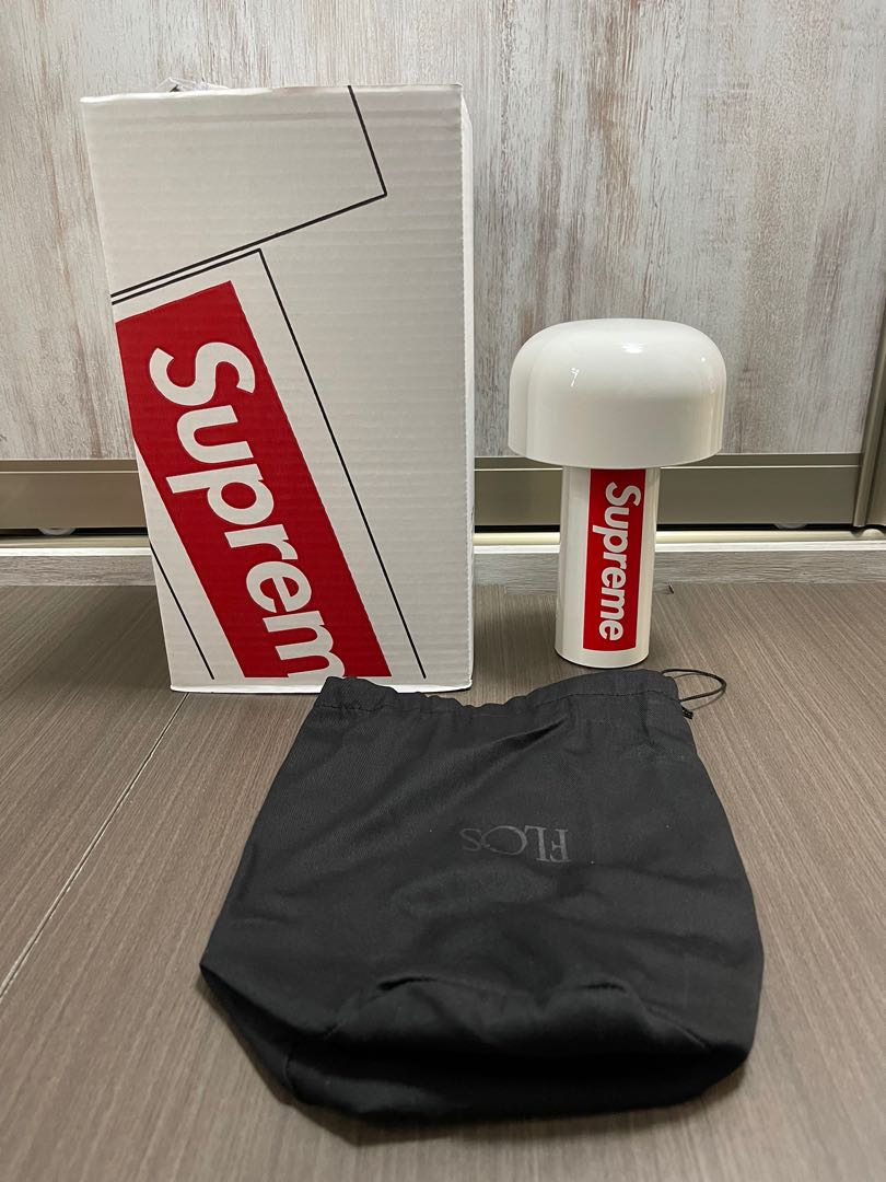 Supreme/FLOS Bellhop Lamp White, 男裝, 手錶及配件, 飾物架、飾物